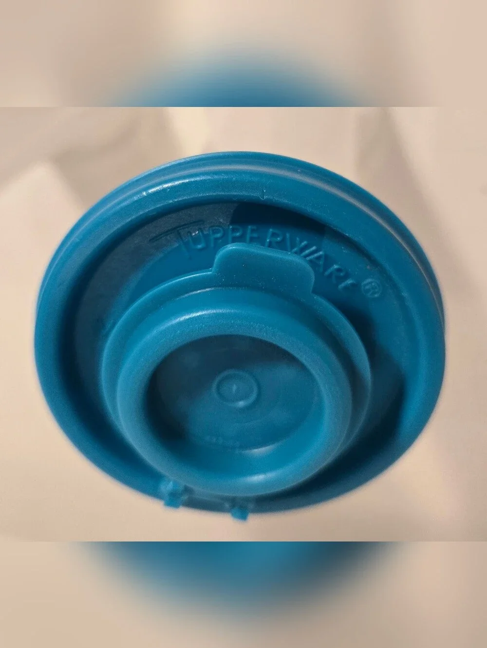 Large Tupperware Hourglass Salt and Pepper Shakers Set Clear With Teal Snap Tops